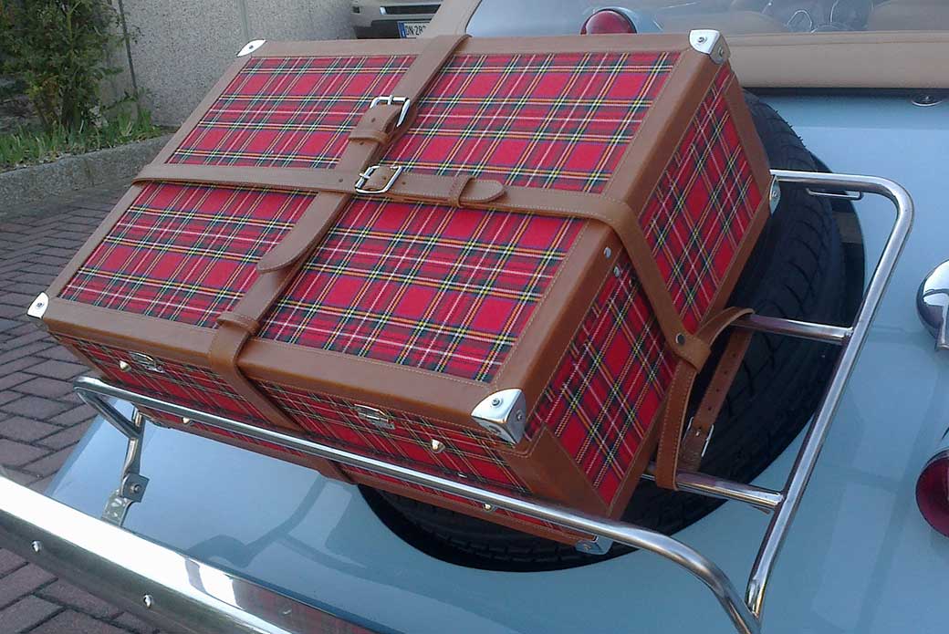 valigia rigida ricoperta in tessuto originale per capotes Sonnenland e rifinita in pelle
